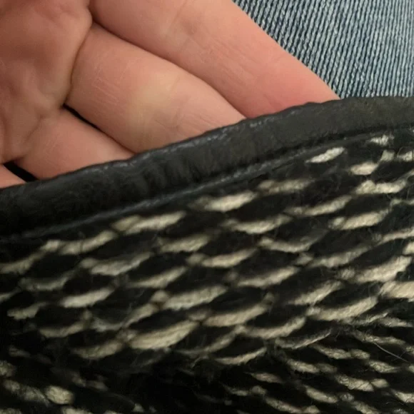 Black & white statement Sweater coat - Picture 11 of 13